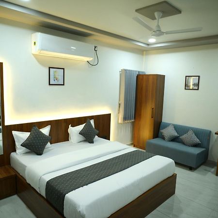 Hotel Aagman Palanpur Zewnętrze zdjęcie