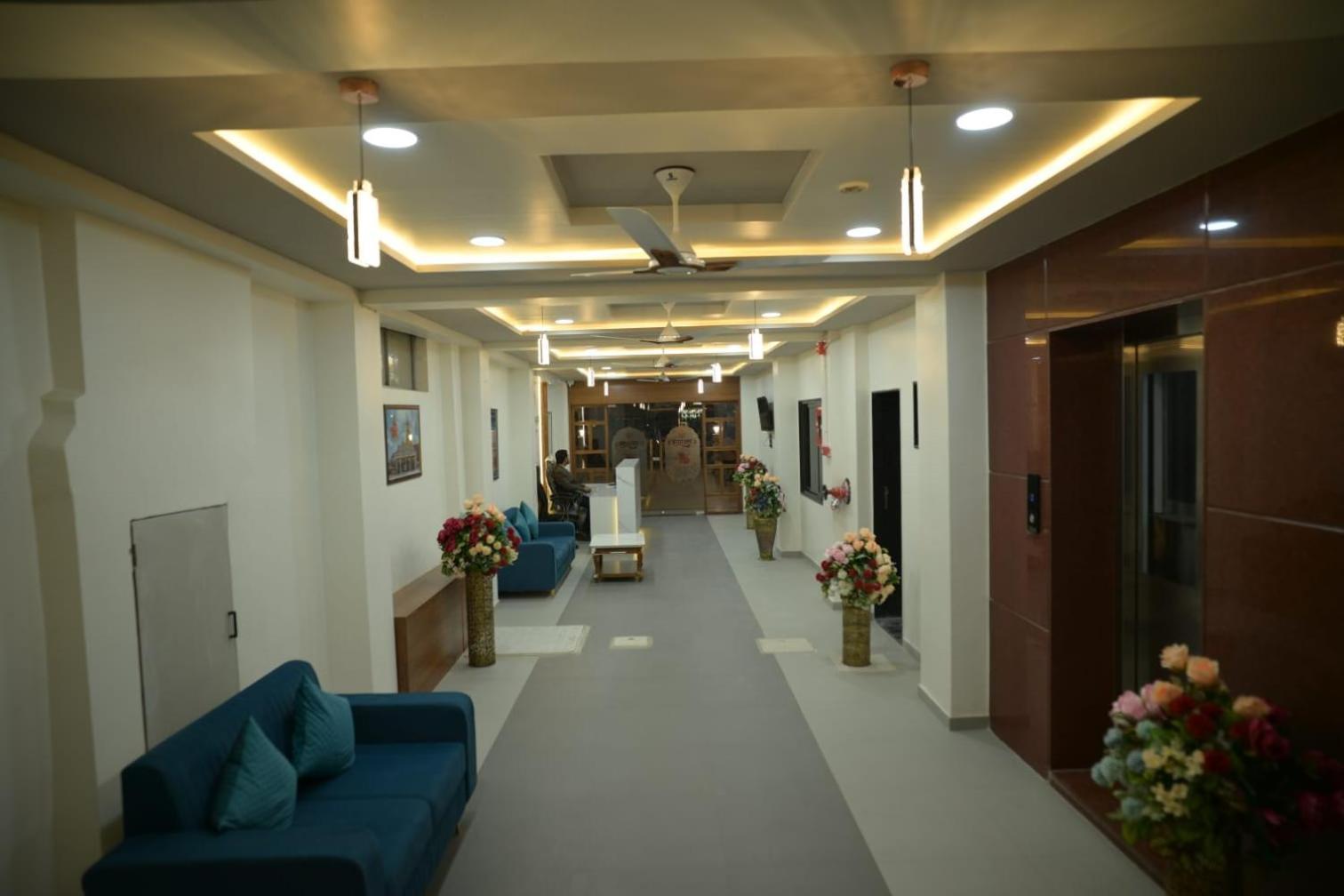 Hotel Aagman Palanpur Zewnętrze zdjęcie